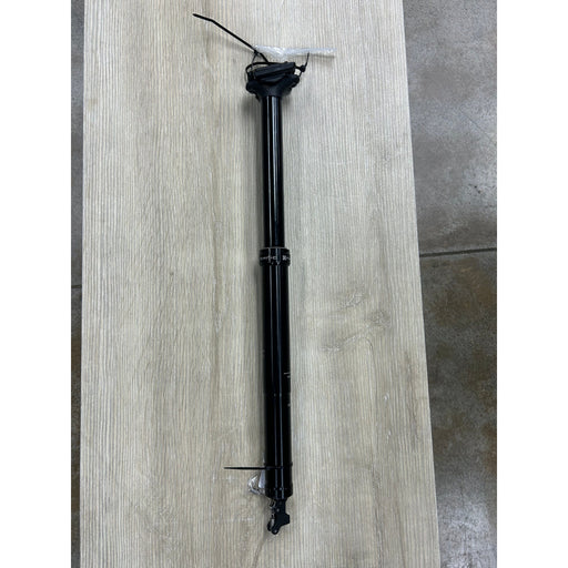 X-Fusion Manic Dropper Post, Take Off