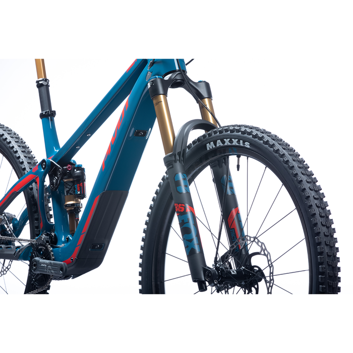 2023 Pivot Shuttle SL Team XTR with Reynolds Carbon Wheels